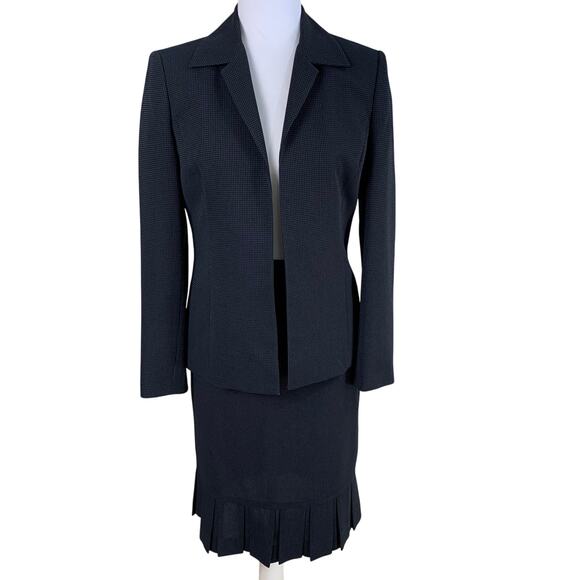 Kasper Classic Size 4 2-Piece Skirt Suit w/ Blazer Jacket Black Minimalist - Picture 1 of 11